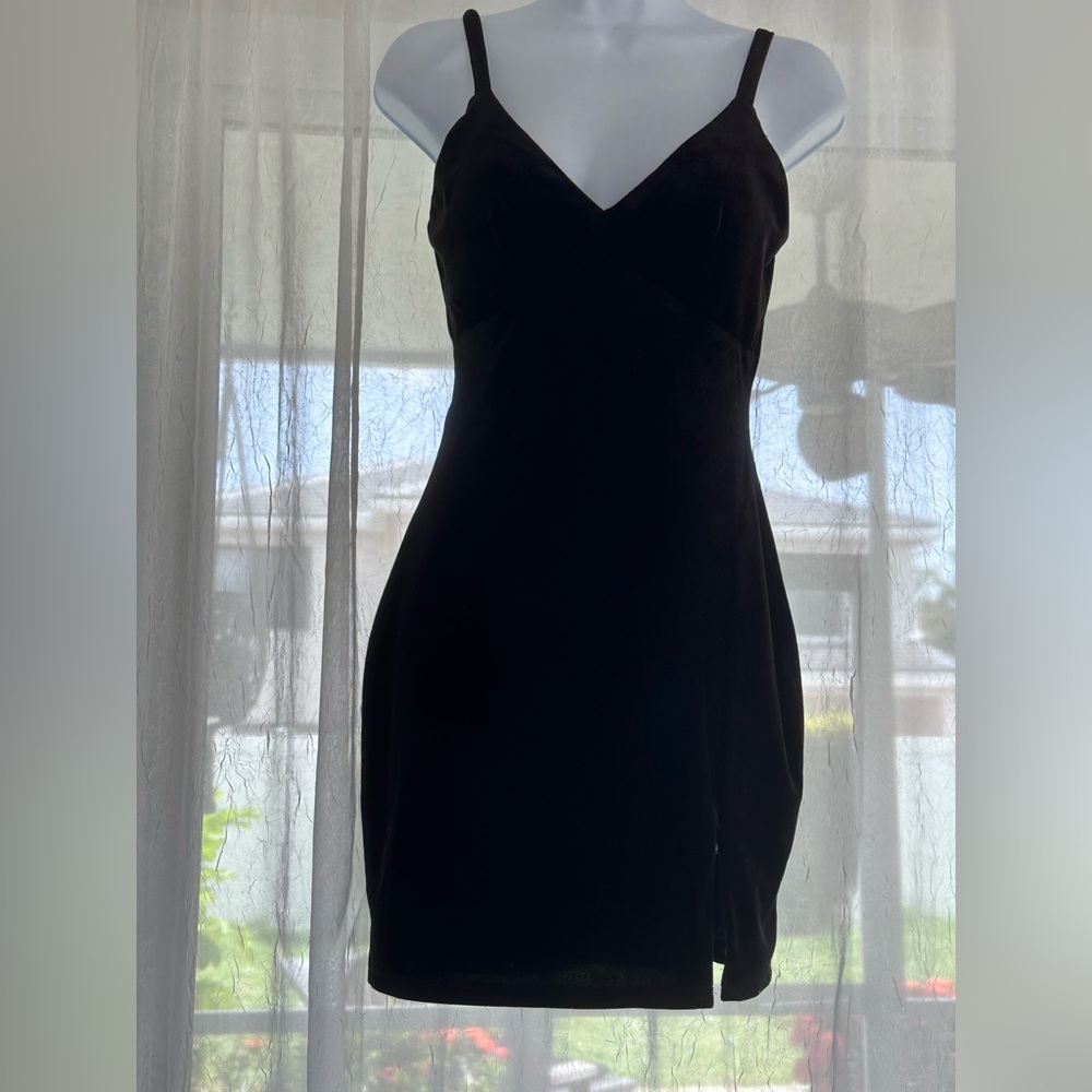 Elegant Black Velvet Women's Dress Sz 3